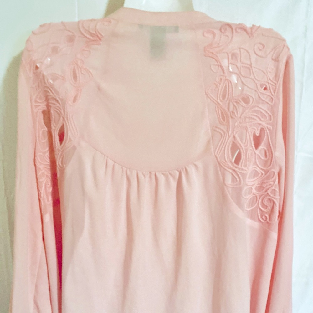 Ladies Blouse - Picture 4 of 5